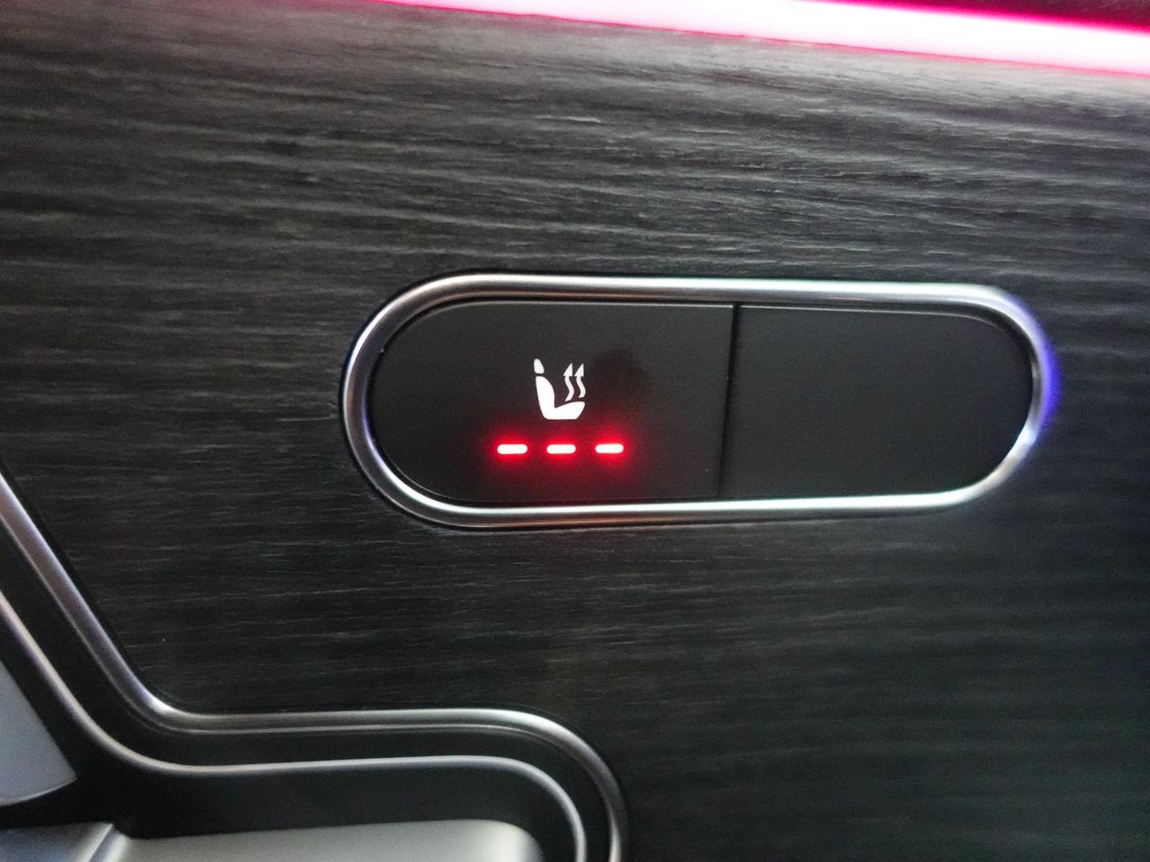 2020 Mercedes-Benz CLA-Class 4MATIC | AMG-Pkg | Nav | Leather | Pano roof | BSM Photo