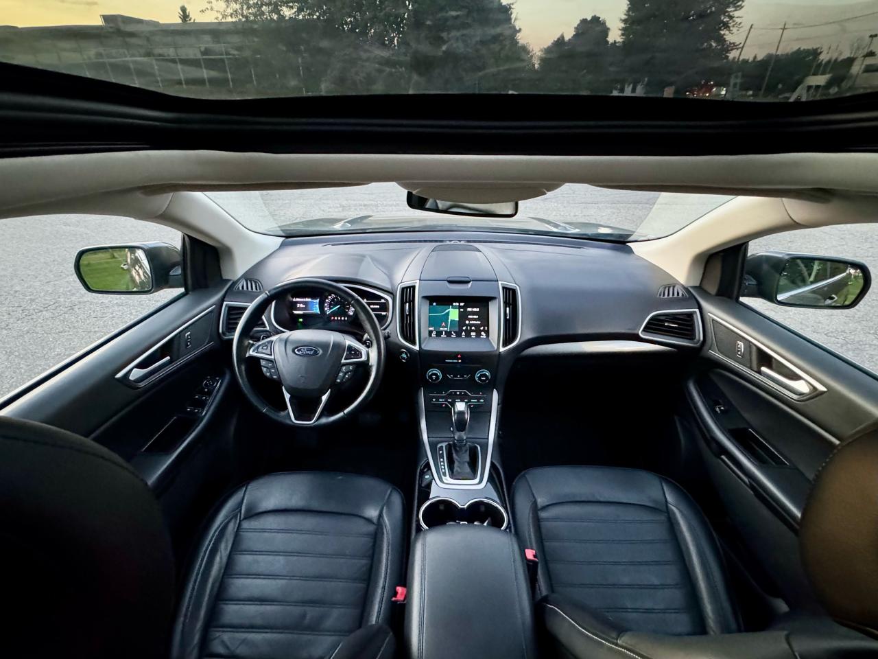 2016 Ford Edge SE Loaded / Navigation / Certified - Photo #11