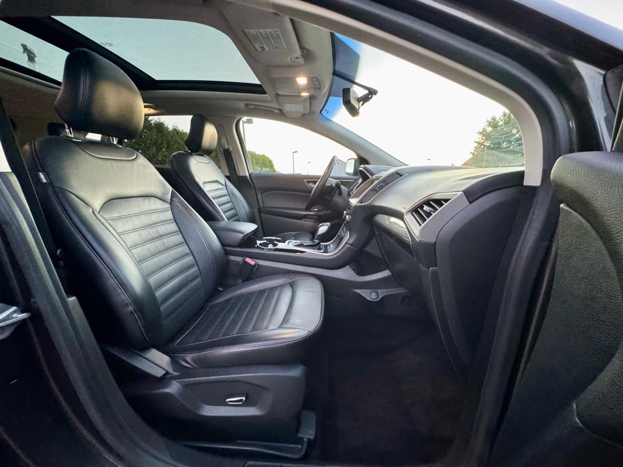 2016 Ford Edge SE Loaded / Navigation / Certified - Photo #16