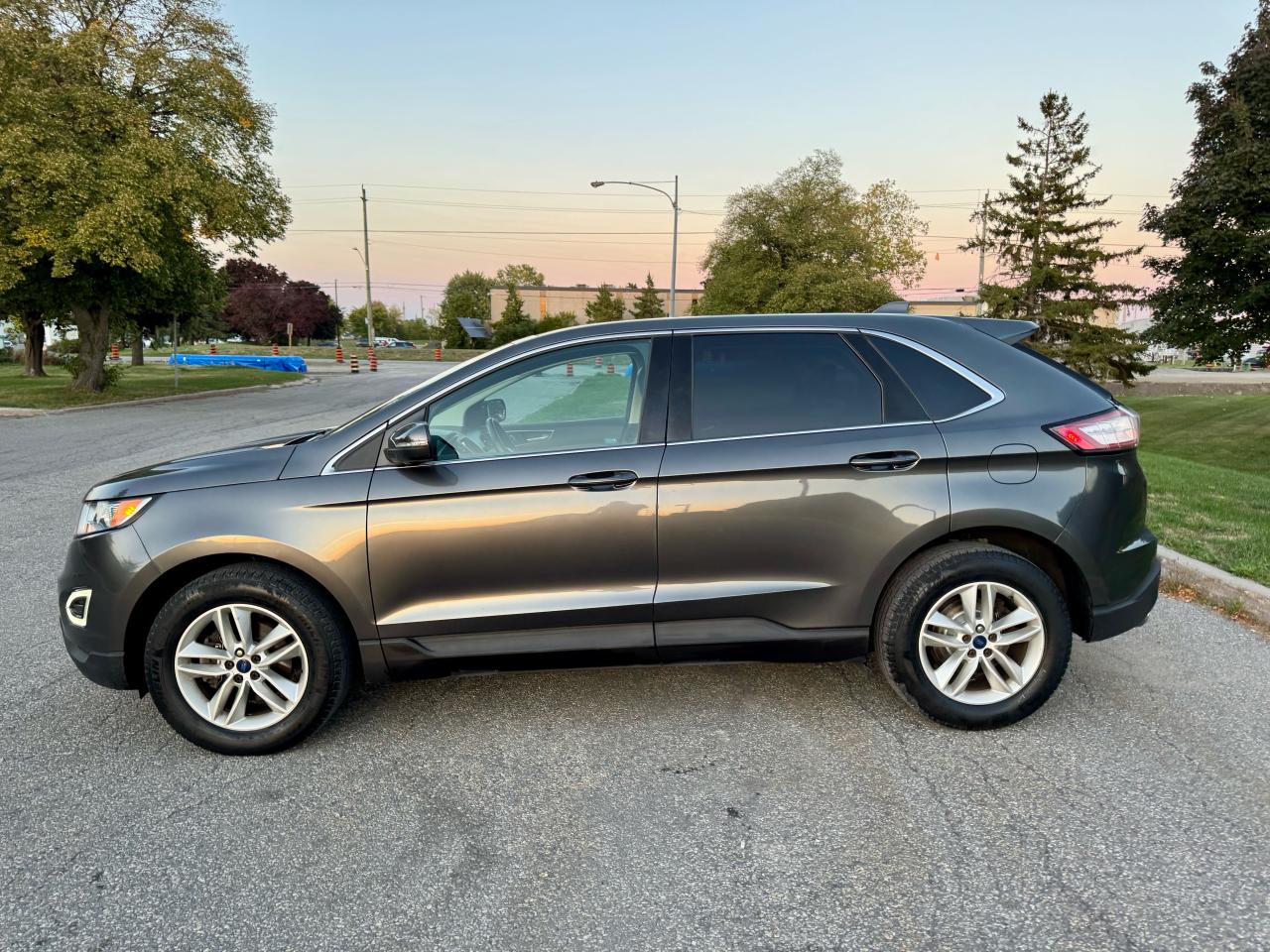 2016 Ford Edge SE Loaded / Navigation / Certified - Photo #5