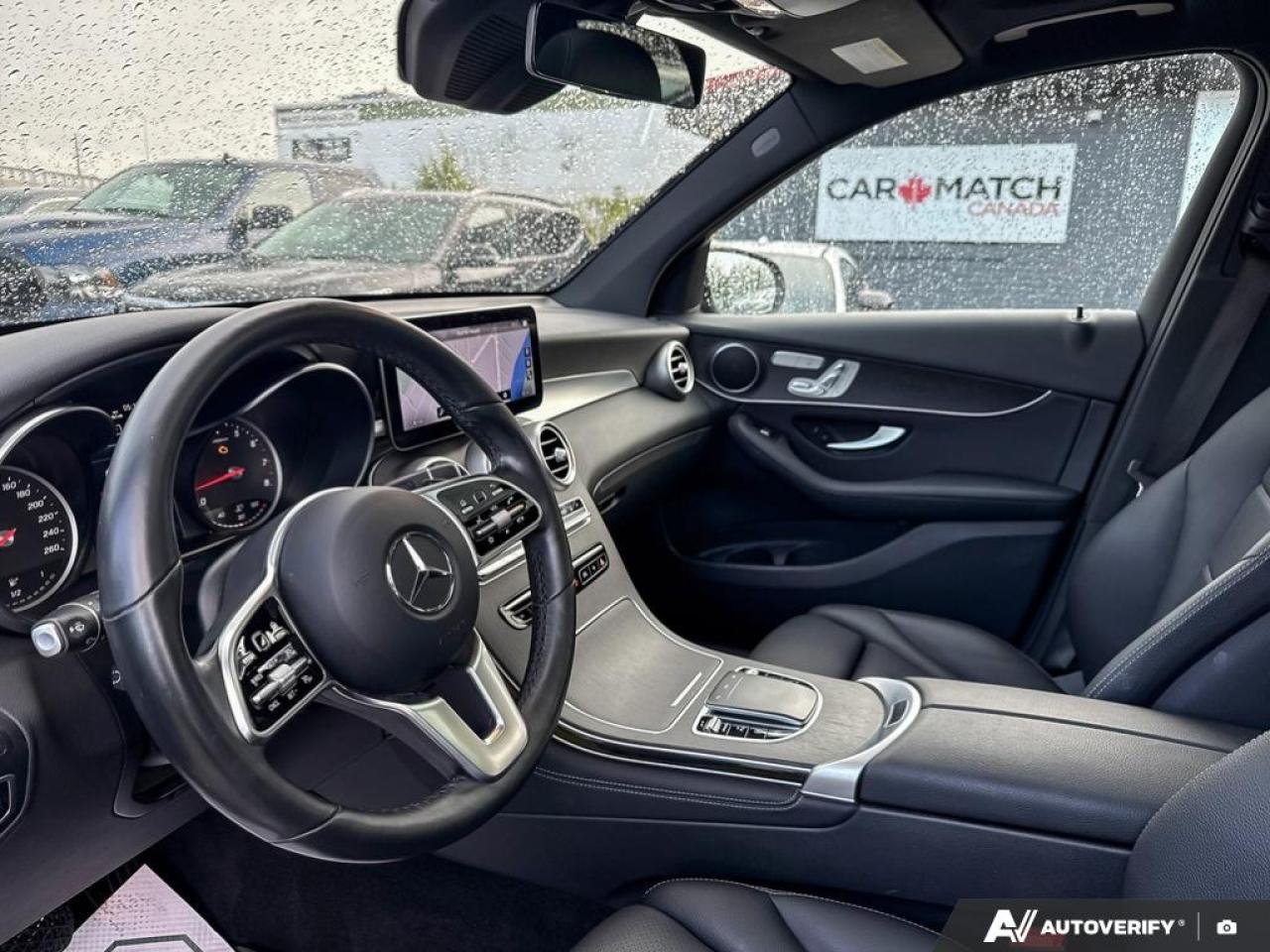 2021 Mercedes-Benz GLC-Class GLC 300 / LEATHER / ROOF/ NAV / 360 CAMERA / AWD - Photo #9
