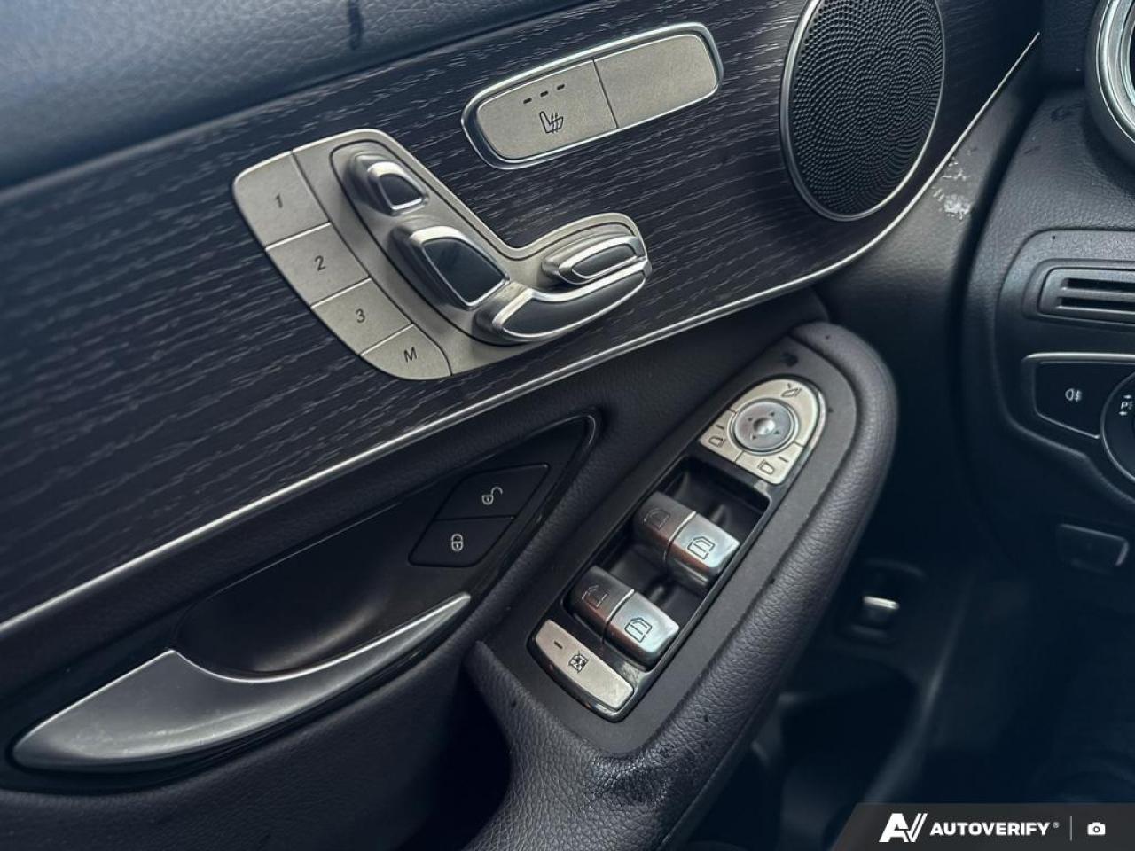 2021 Mercedes-Benz GLC-Class GLC 300 / LEATHER / ROOF/ NAV / 360 CAMERA / AWD - Photo #13