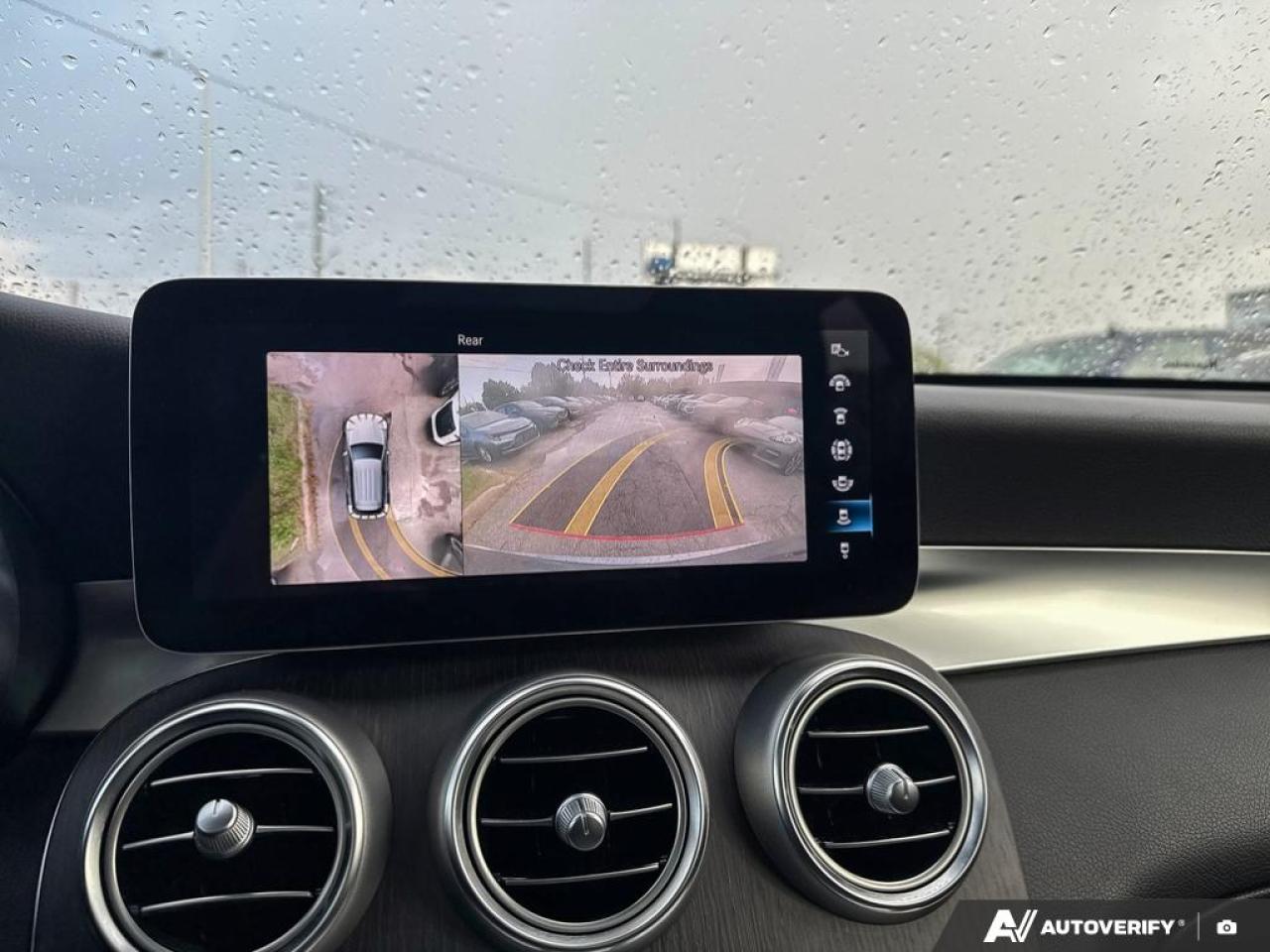 2021 Mercedes-Benz GLC-Class GLC 300 / LEATHER / ROOF/ NAV / 360 CAMERA / AWD - Photo #16