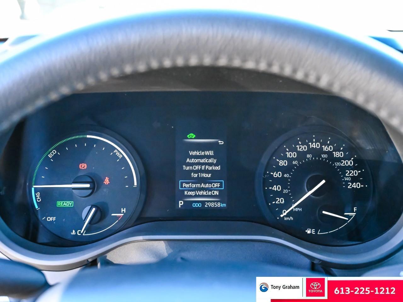 2024 Toyota Sienna LE 8-Passenger Photo