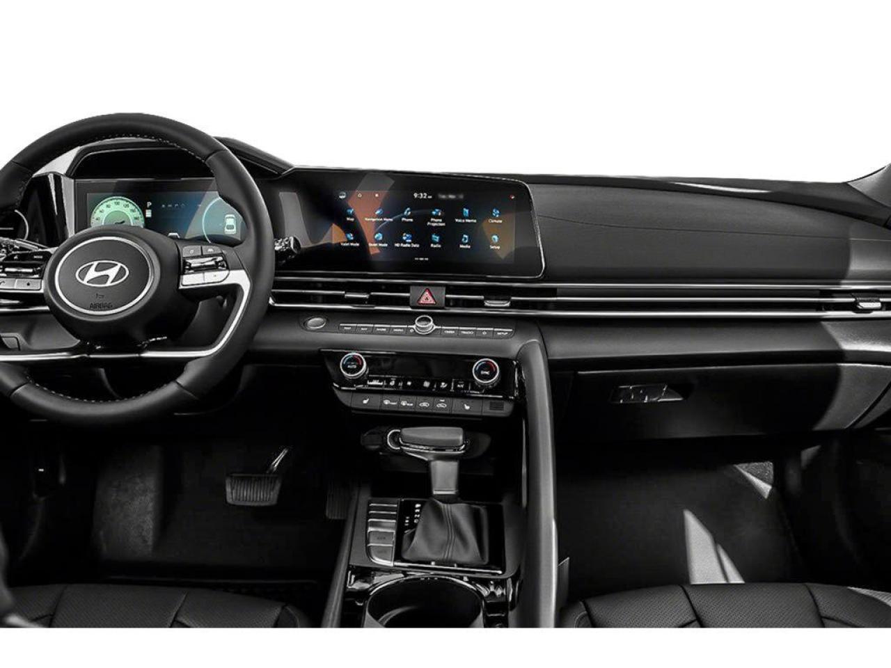 2025 Hyundai Elantra HEV Luxury Photo2