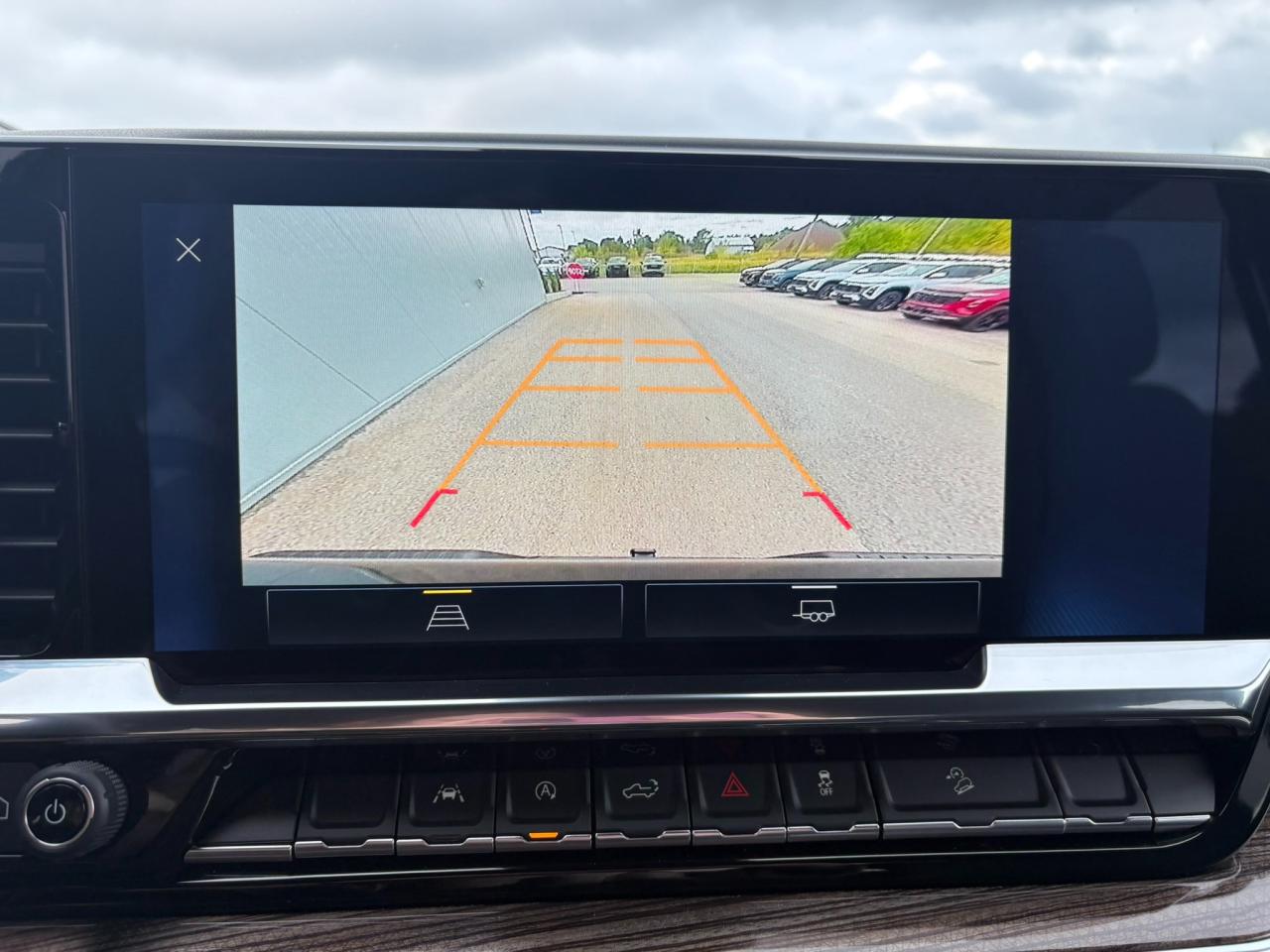 2025 Chevrolet Silverado 1500 LT Trail Boss One Owner | Z71 | 20" Wheels Photo