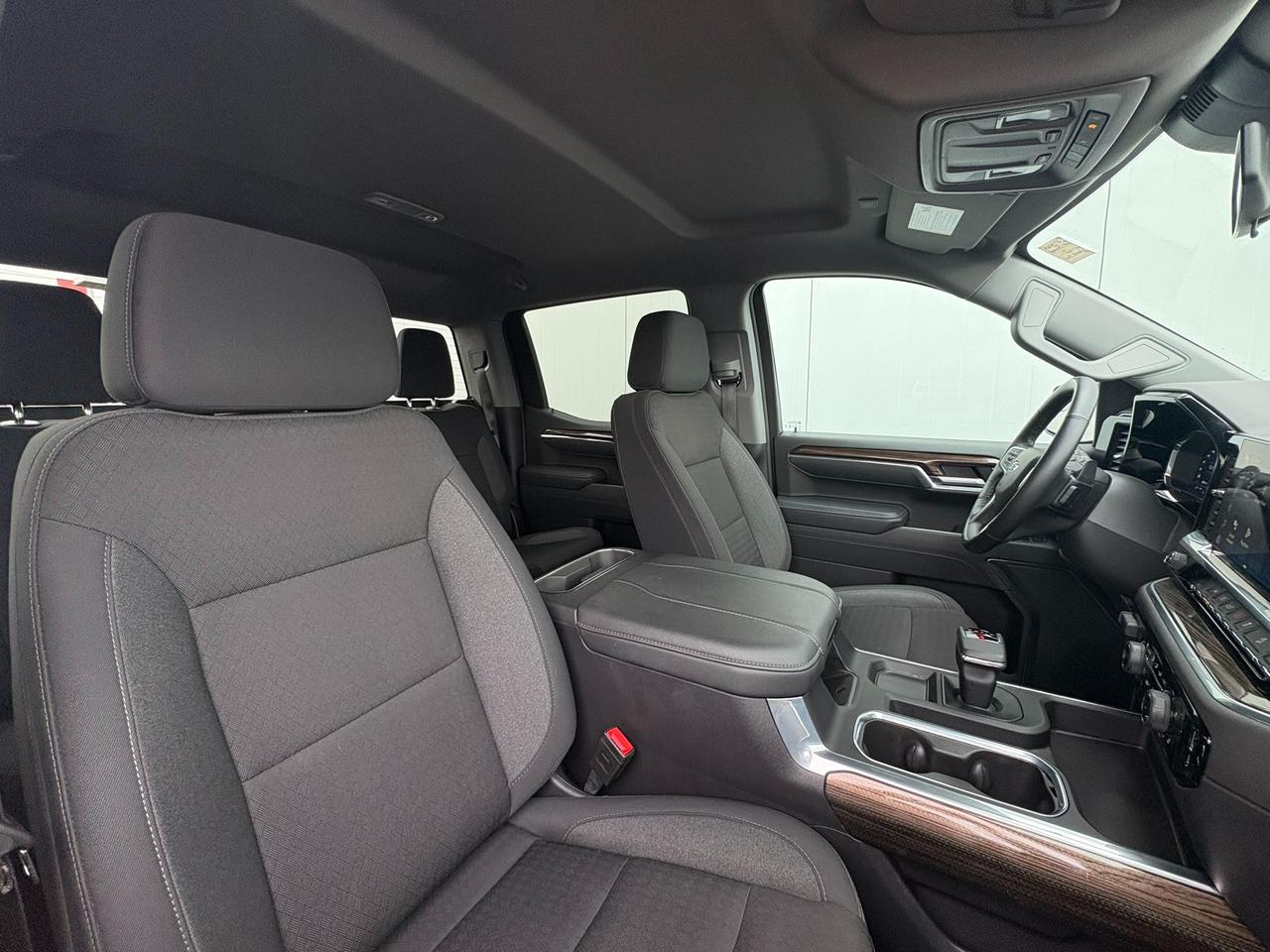 2025 Chevrolet Silverado 1500 LT Trail Boss One Owner | Z71 | 20" Wheels Photo