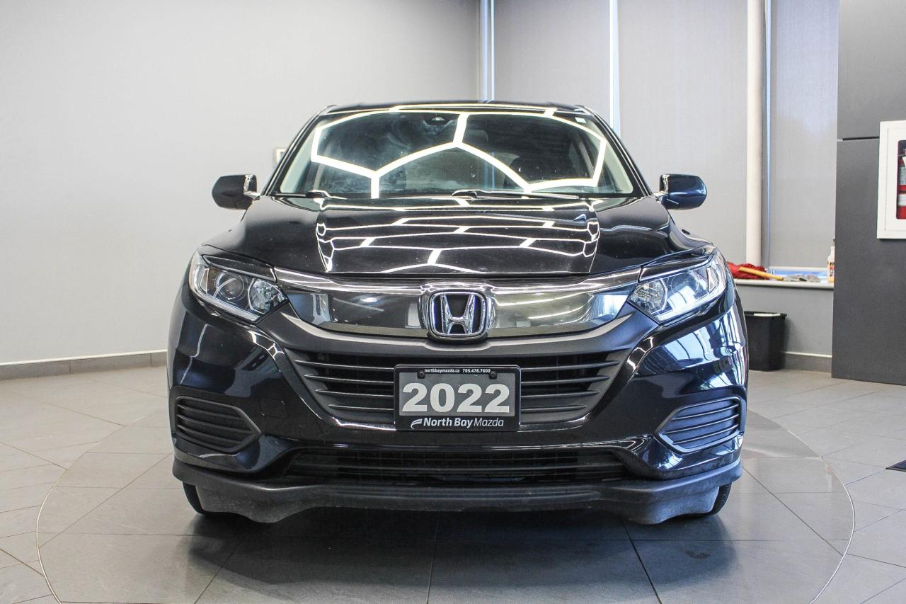 2022 Honda HR-V LX HEATED FRONT SEATS - REARVIEW CAMERA - CLOTH UPHOLSTERY - CLEAN CARFAX! Photo2