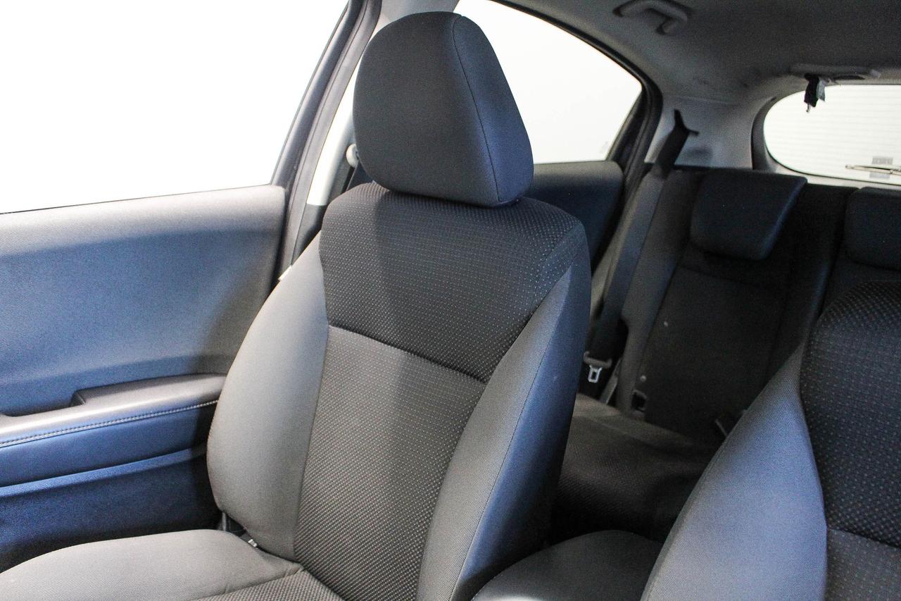 2022 Honda HR-V LX HEATED FRONT SEATS - REARVIEW CAMERA - CLOTH UPHOLSTERY - CLEAN CARFAX! Photo