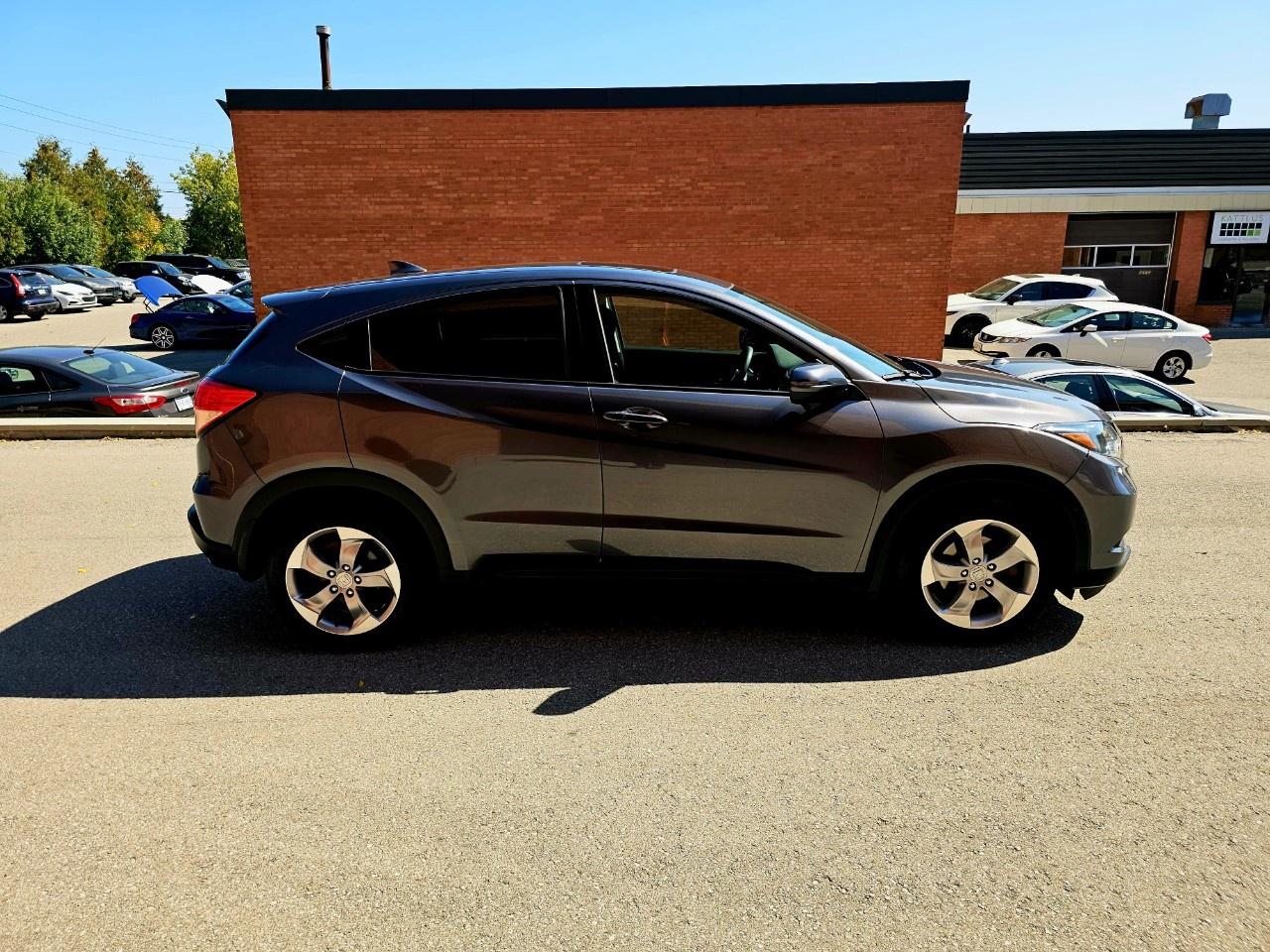 2018 Honda HR-V EX AWD CVT - Photo #5