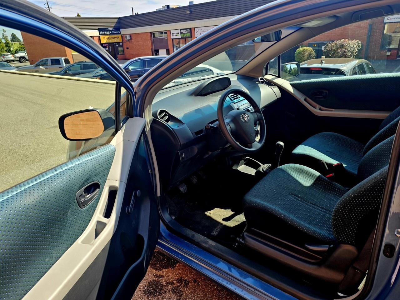 2007 Toyota Yaris 3dr HB Auto CE - Photo #9