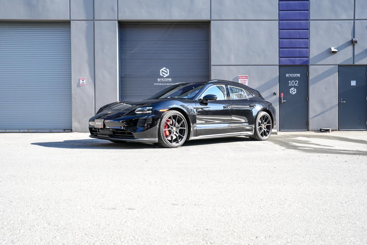 2023 Porsche Taycan GTS  Sport Turismo - Photo #4