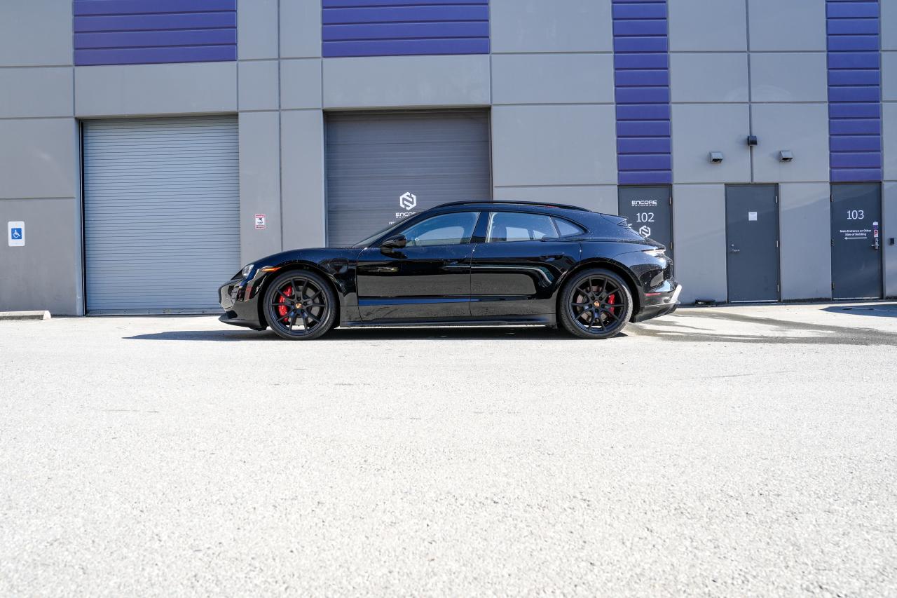2023 Porsche Taycan GTS  Sport Turismo - Photo #3