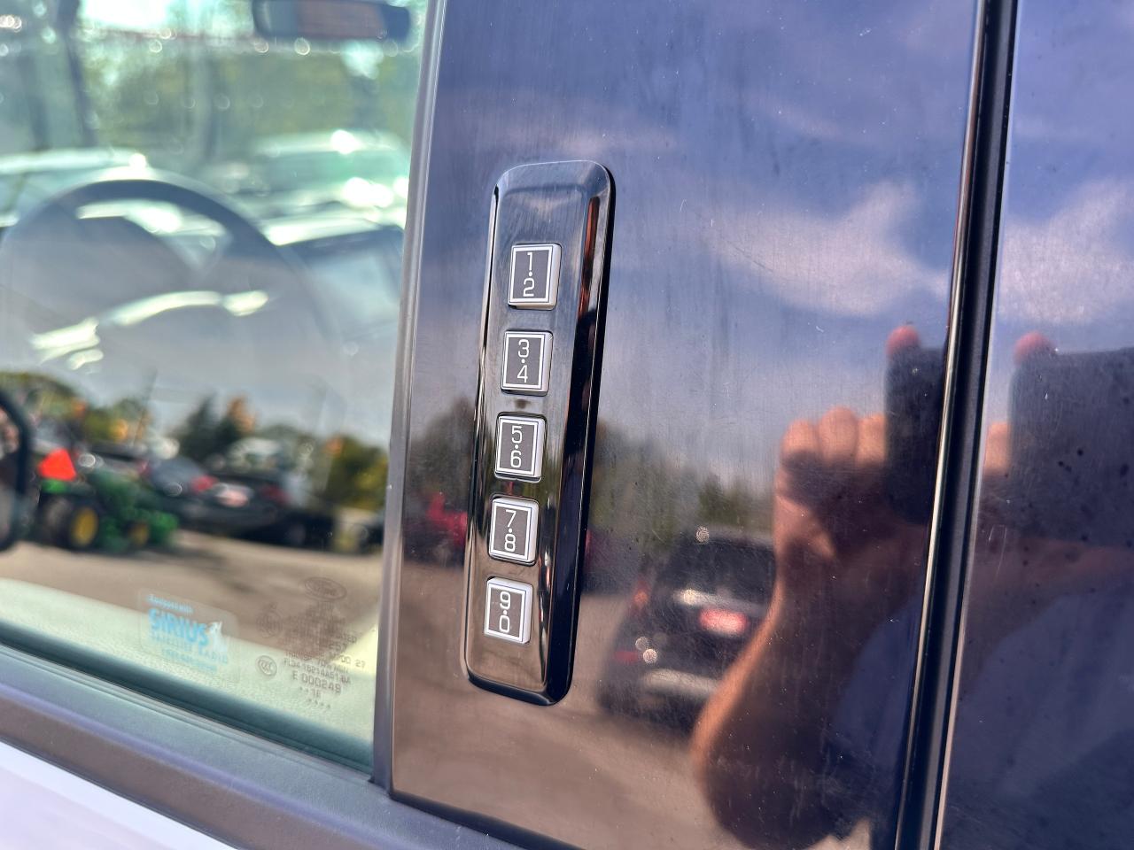 2016 Ford F-150 XLT XTR Crew 4x4 Heated Cloth SmartPhone RvCam Photo