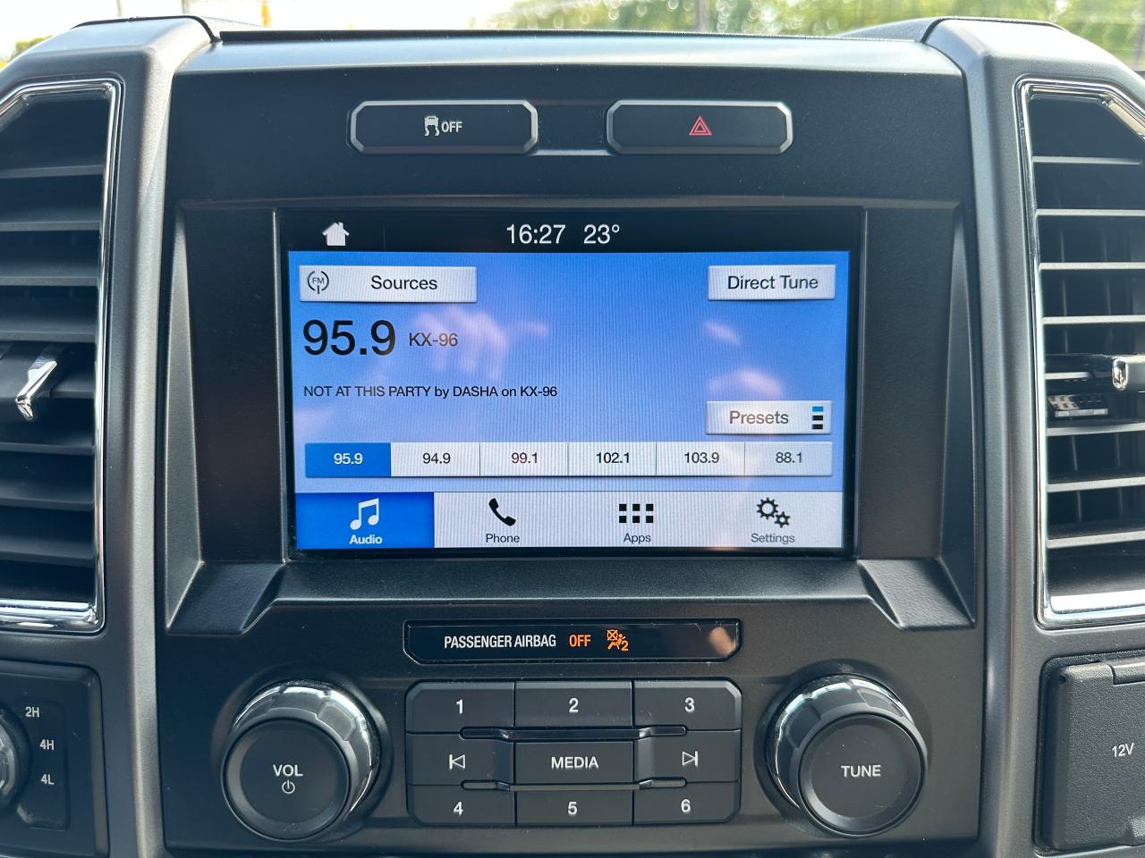 2016 Ford F-150 XLT XTR Crew 4x4 Heated Cloth SmartPhone RvCam Photo