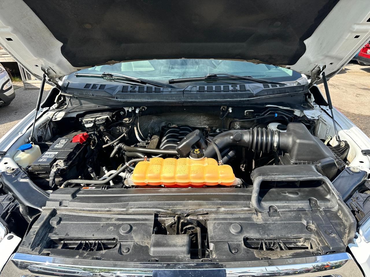 2016 Ford F-150 XLT XTR Crew 4x4 Heated Cloth SmartPhone RvCam Photo