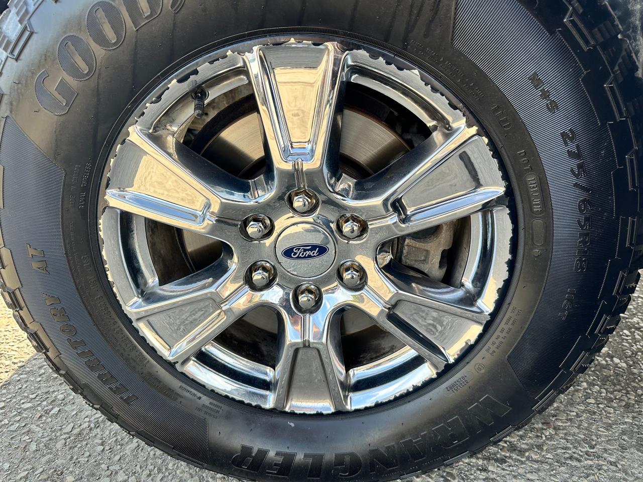 2016 Ford F-150 XLT XTR Crew 4x4 Heated Cloth SmartPhone RvCam Photo