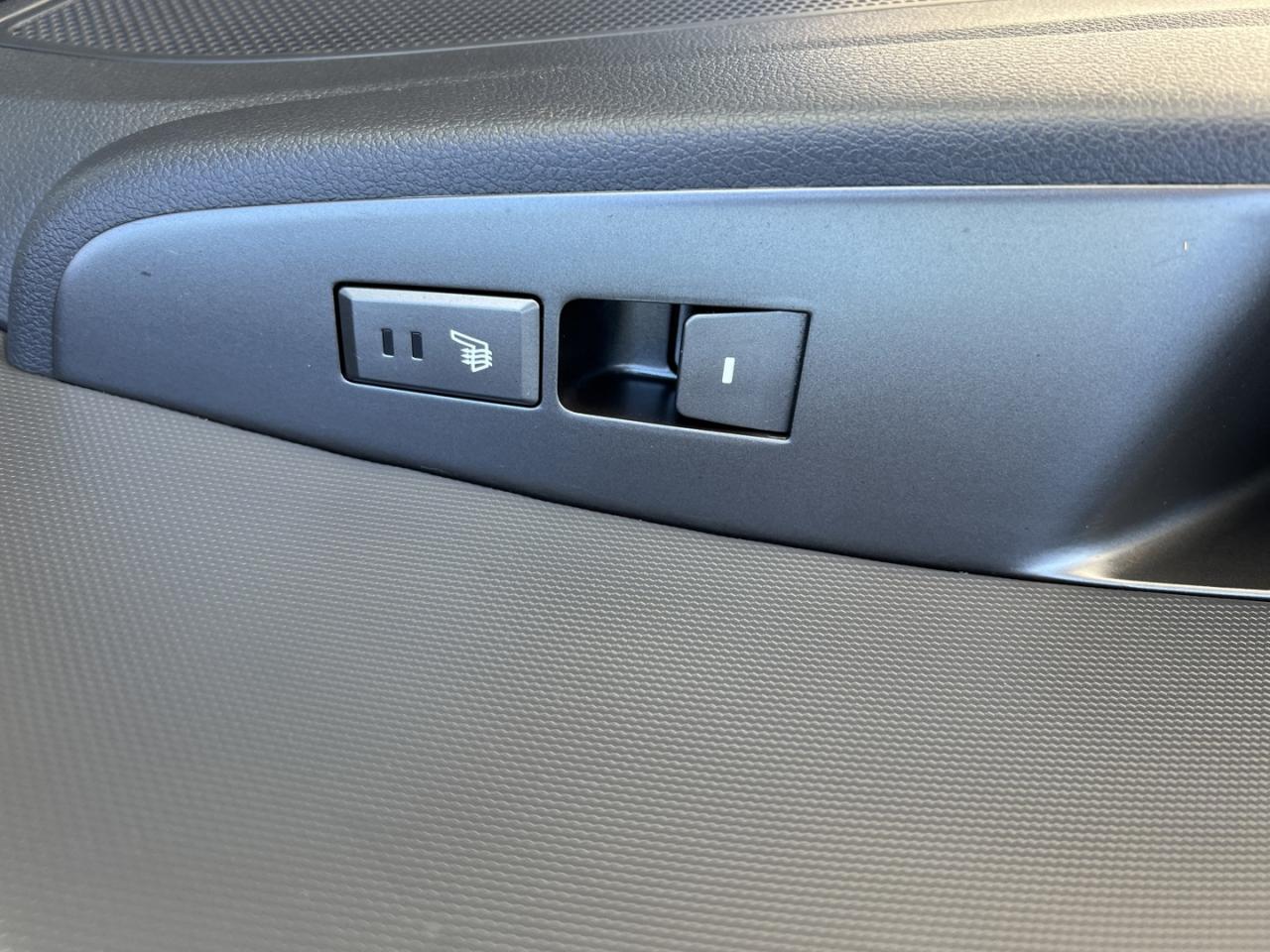 2021 Hyundai IONIQ Electric Ultimate Hatchback - Photo #20
