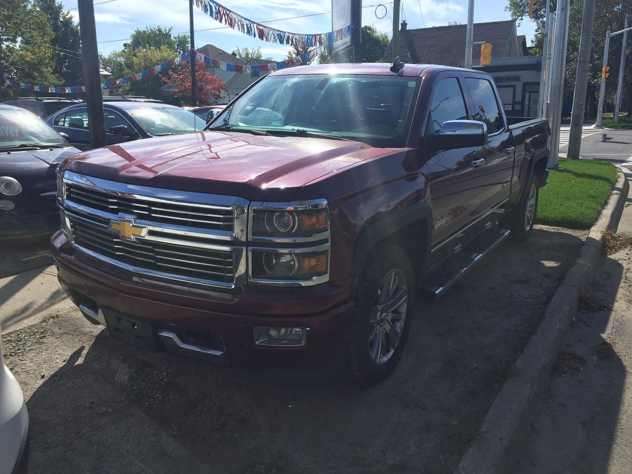 2015 Chevrolet Silverado 1500 High Country Crew 4WD "One Owner-Local Trade" !!!