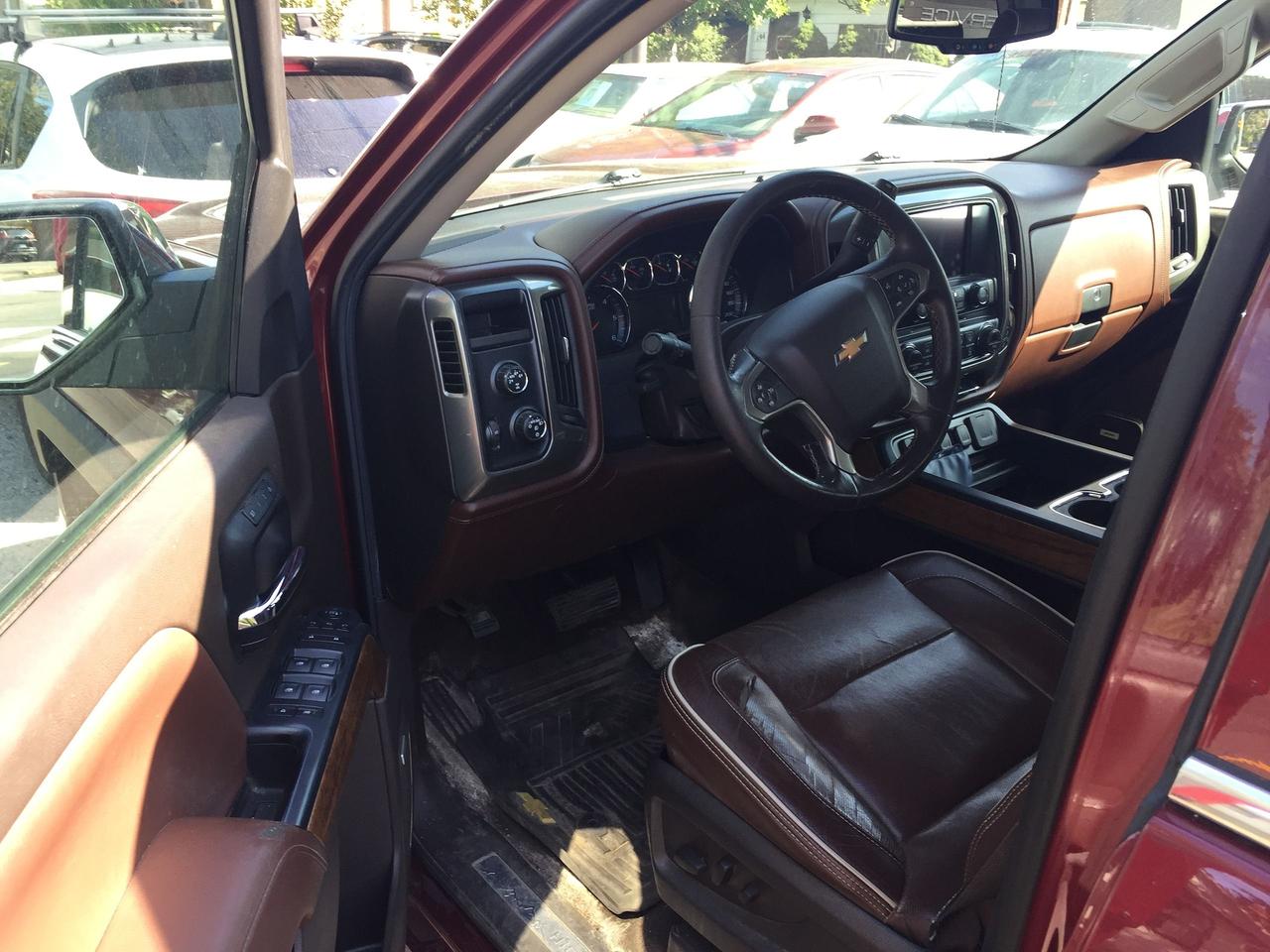 2015 Chevrolet Silverado 1500 High Country Crew 4WD "One Owner-Local Trade" !!! Photo