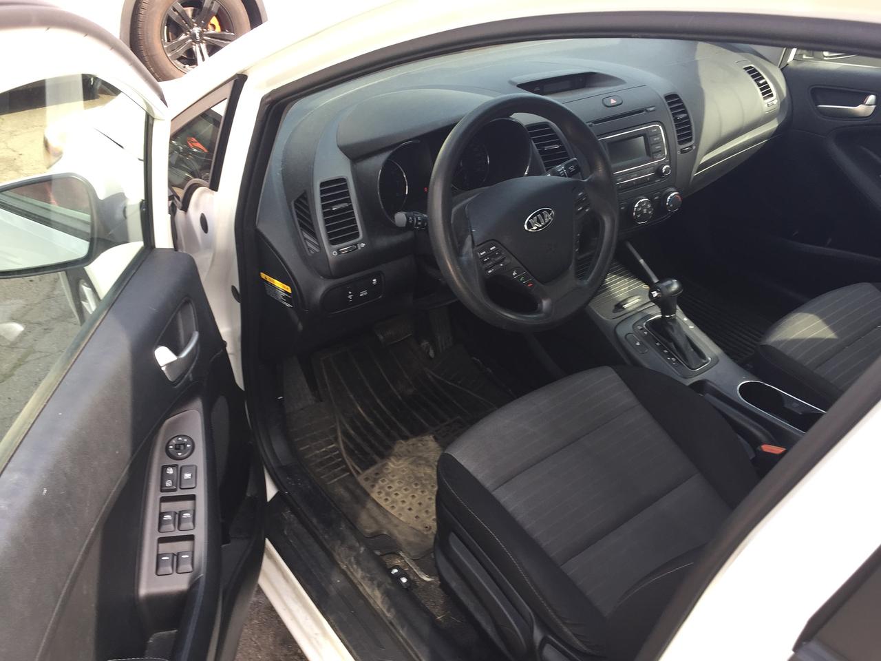 2015 Kia Forte Low Kilometers - LX+ Photo