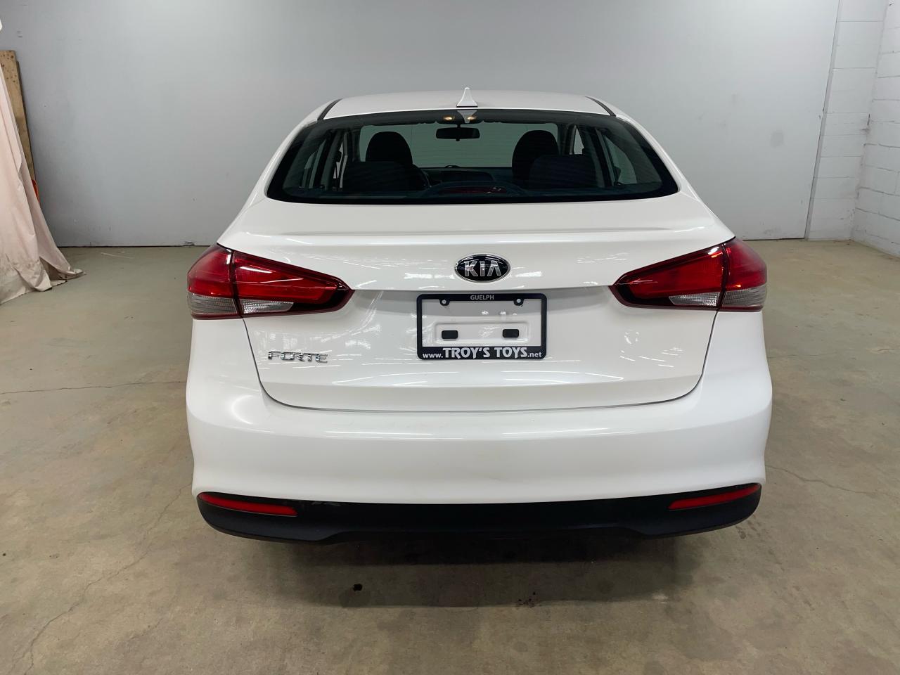 2018 Kia Forte LX Photo