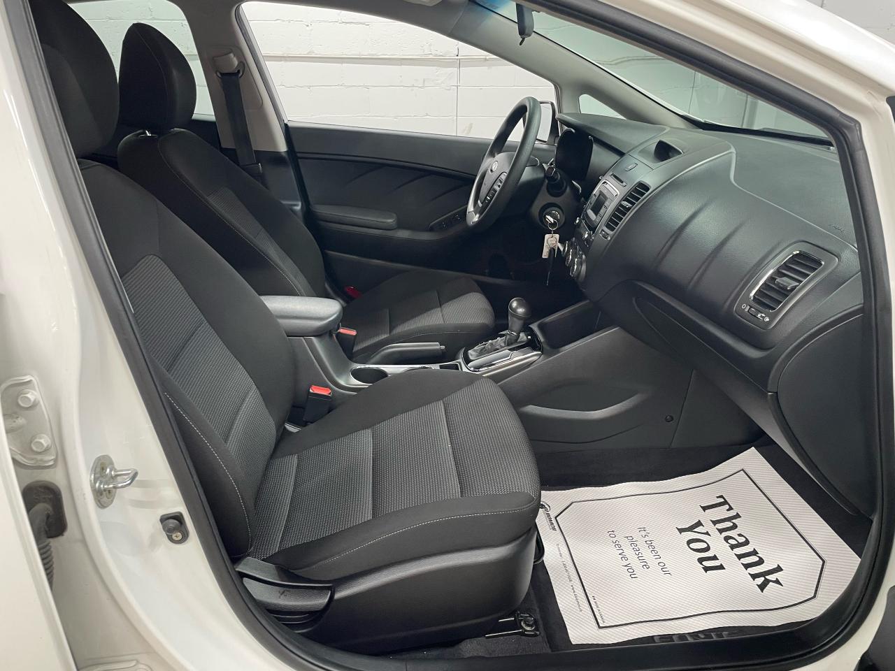 2018 Kia Forte LX Photo10