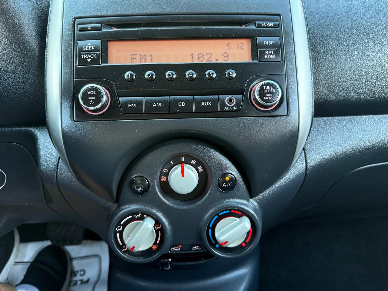 2016 Nissan Micra 4D HB SV ..AUTO..LOW KM's.BLUETOOTH...CERTIFIED! Photo