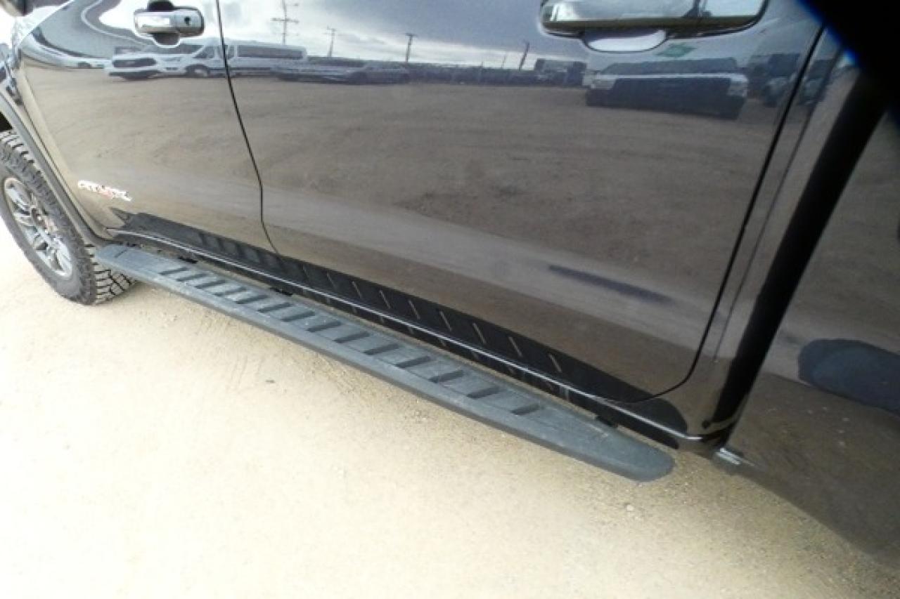 2025 GMC Sierra 1500 AT4X Crew 4WD DURA DSL w/H&C L, S/R, NAV, BUC - Photo #21
