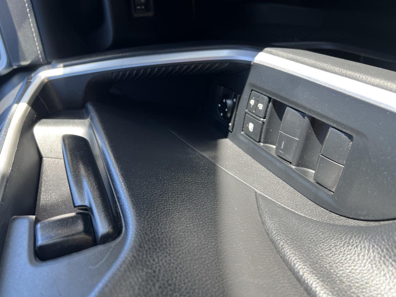 2020 Toyota RAV4 LE AWD - Photo #14