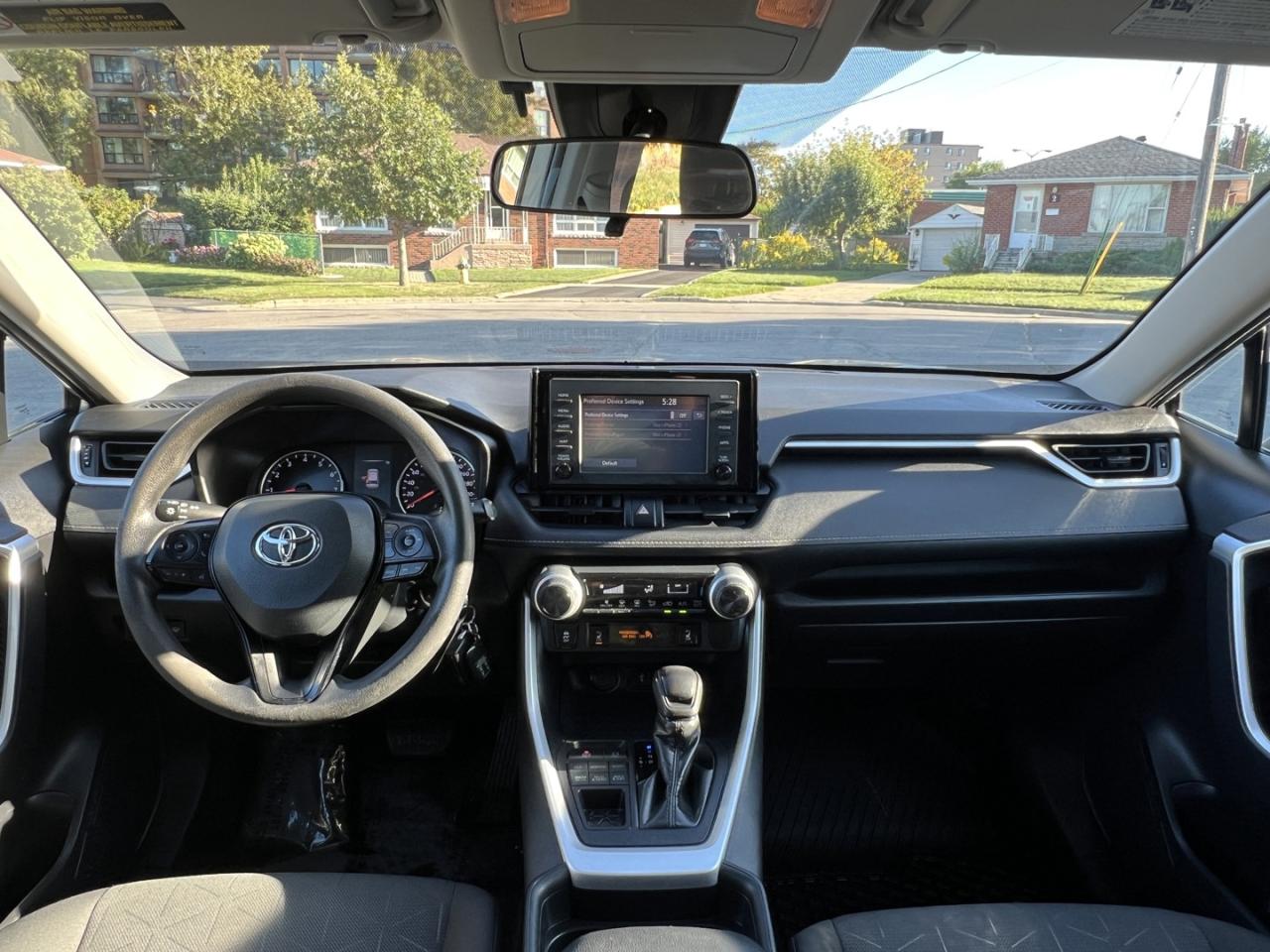 2020 Toyota RAV4 LE AWD - Photo #24