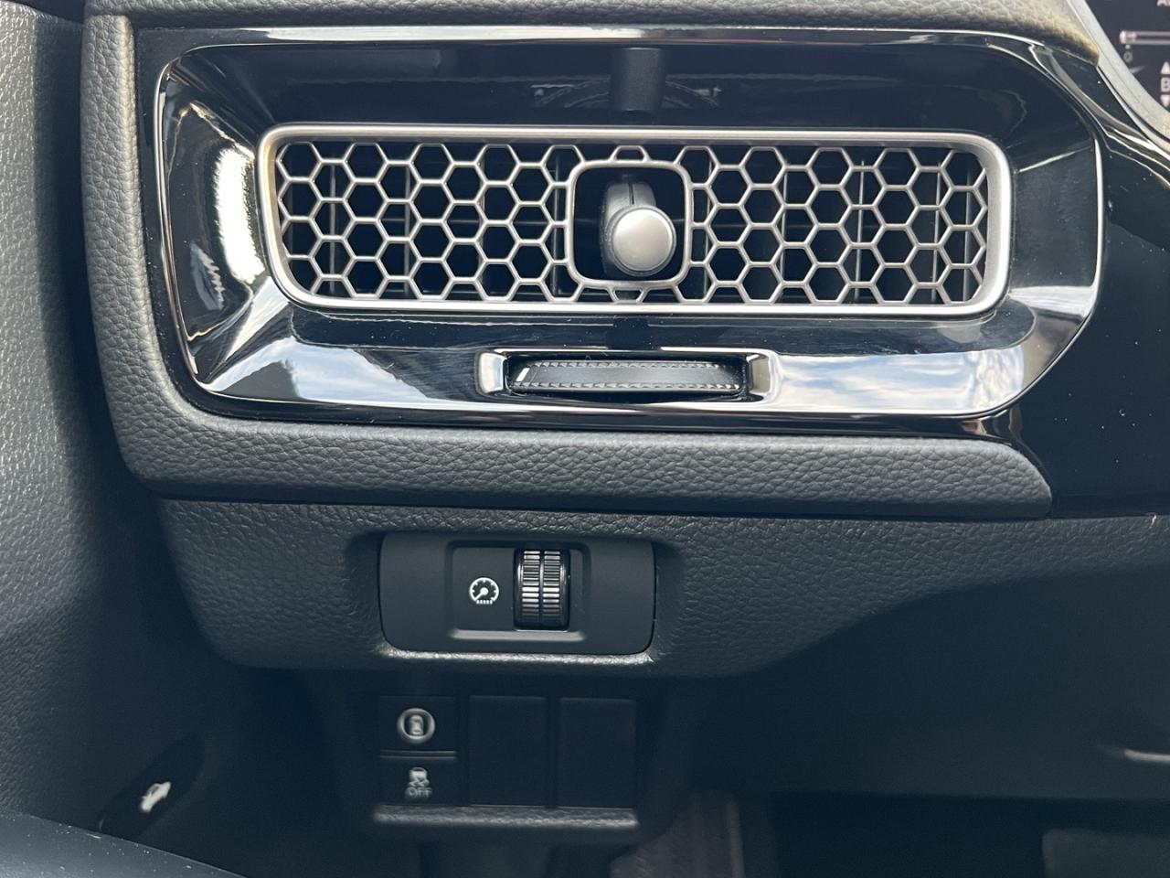 2022 Honda Civic EX Sedan CVT - Photo #22