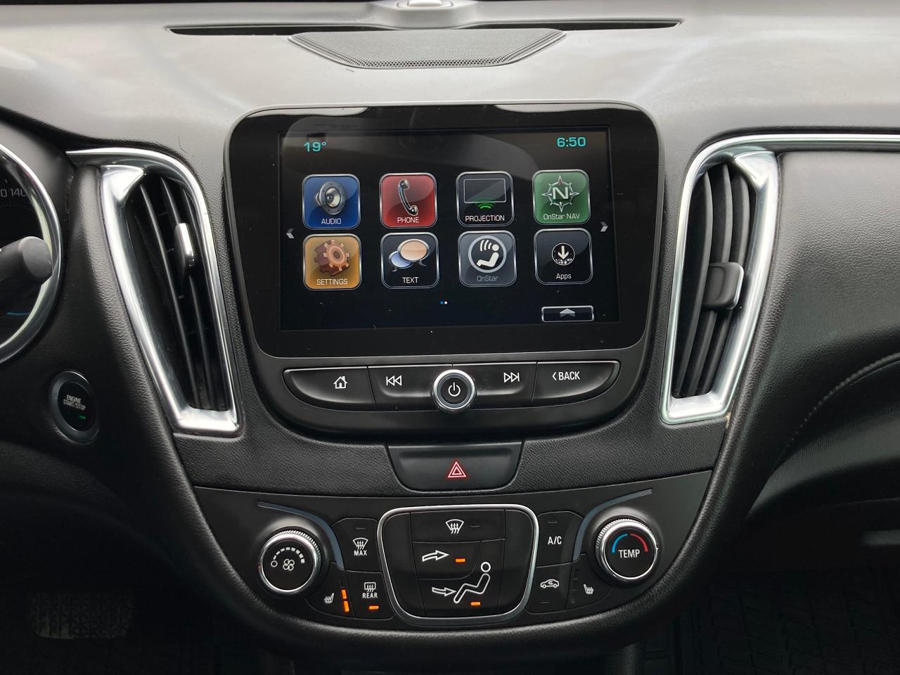 2018 Chevrolet Malibu LT - Photo #8