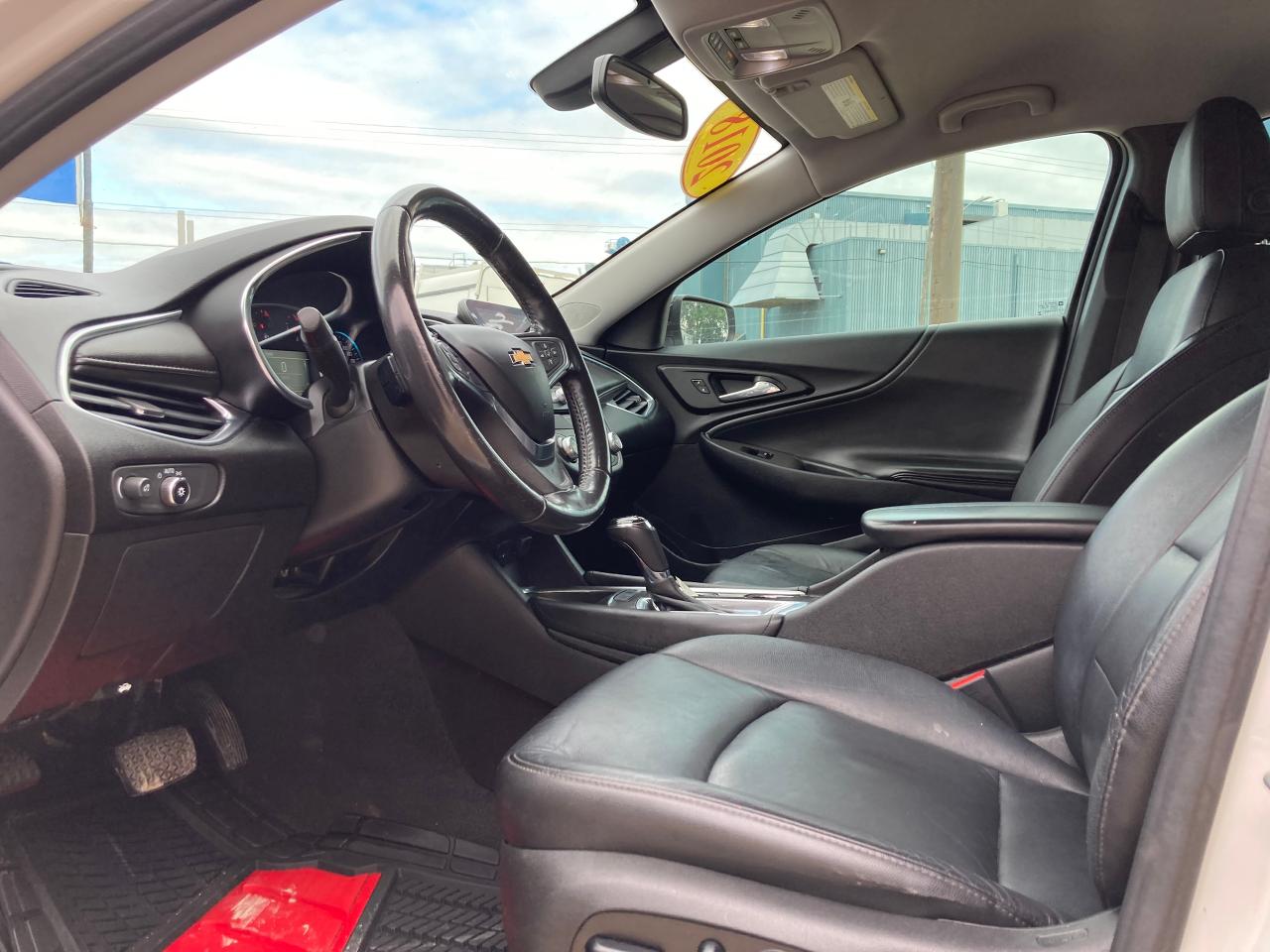 2018 Chevrolet Malibu LT - Photo #10