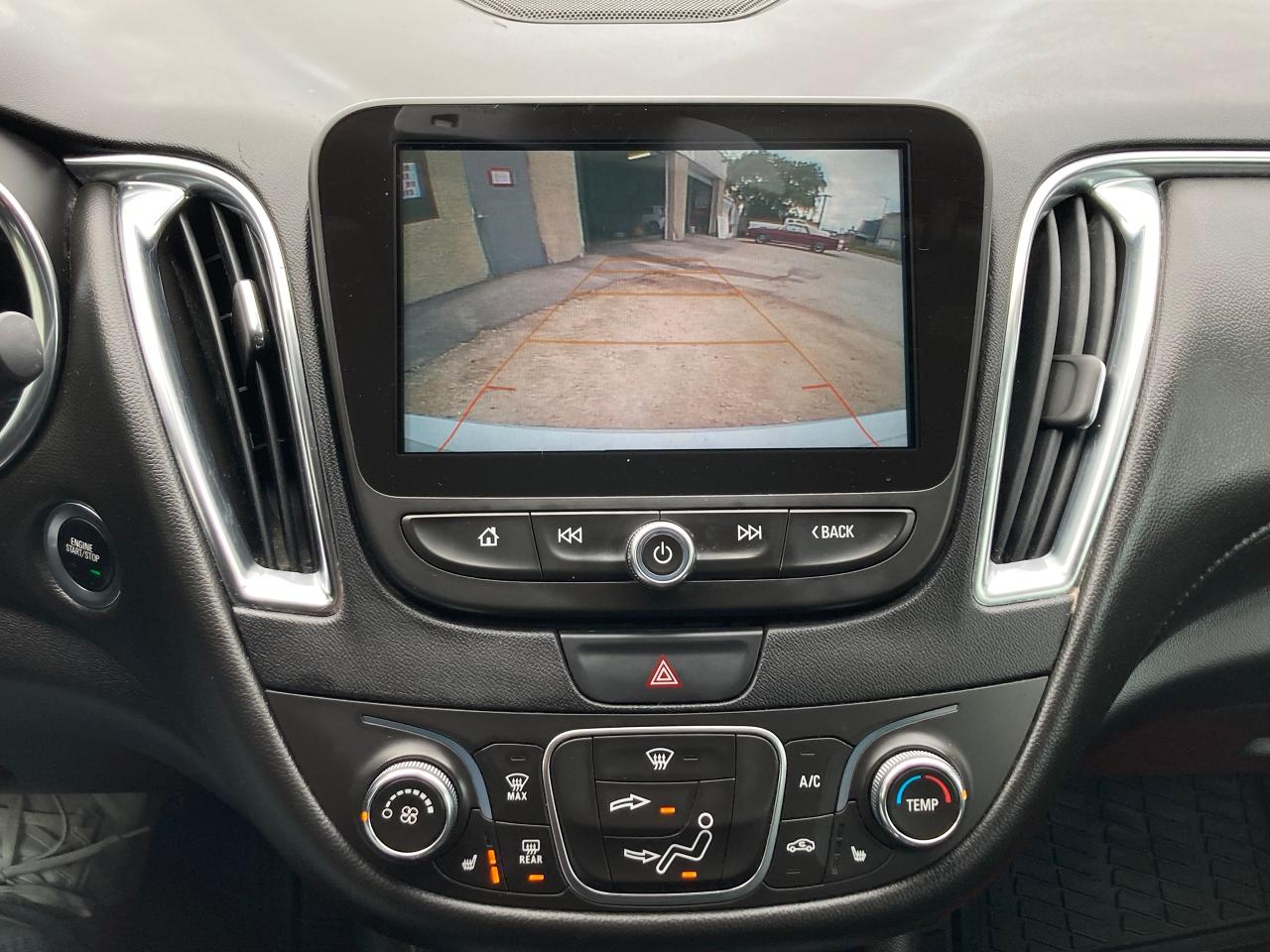 2018 Chevrolet Malibu LT - Photo #9