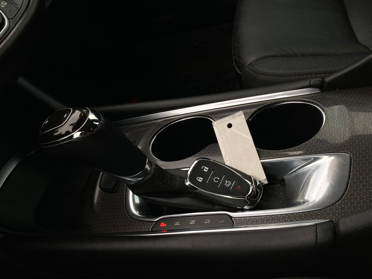 2018 Chevrolet Malibu LT - Photo #17