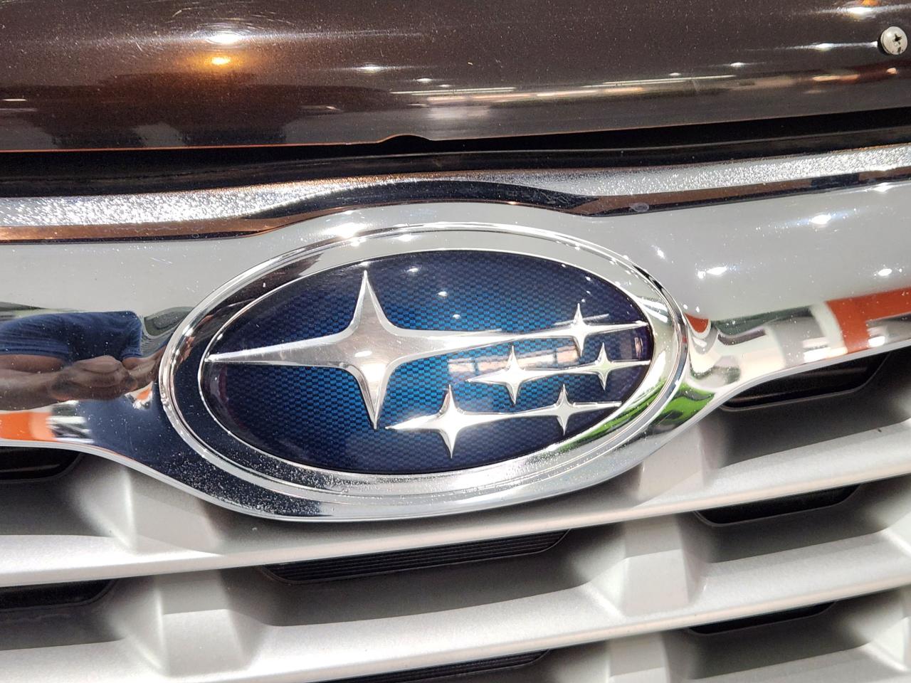 2011 Subaru Forester X Limited Sunroof Heated Seats Clean Ice cold Air Photo4