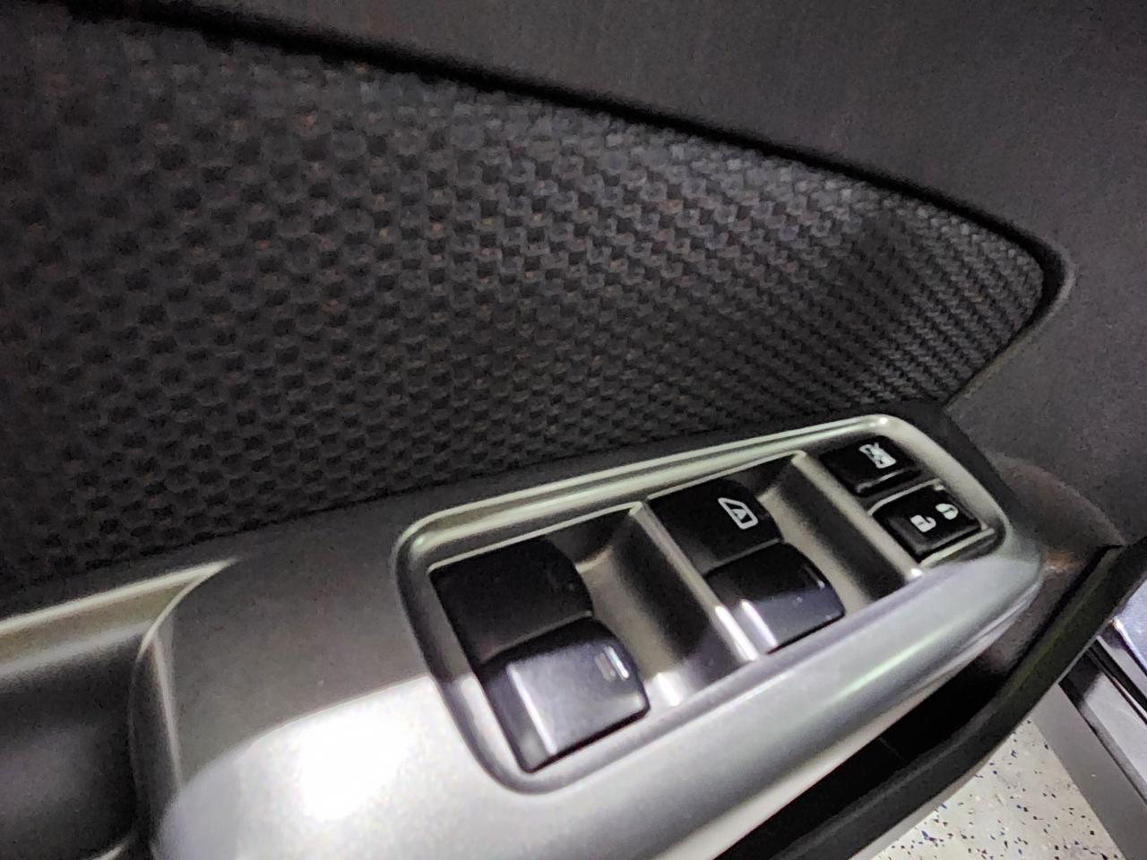 2011 Subaru Forester X Limited Sunroof Heated Seats Clean Ice cold Air - Photo #31