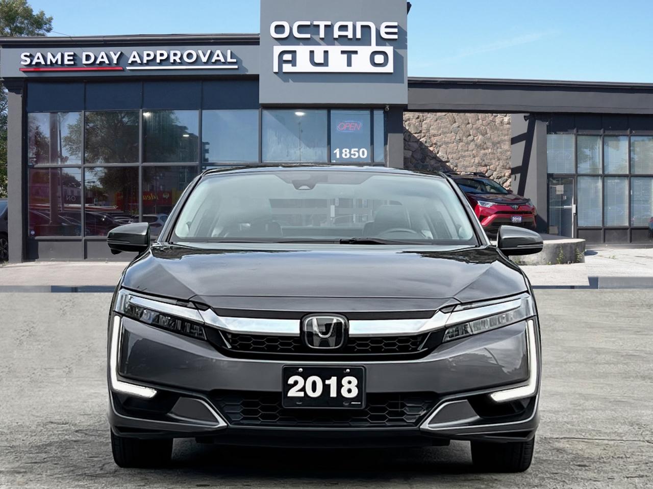 2018 Honda Clarity Touring Plug-In Hybrid - Photo #2