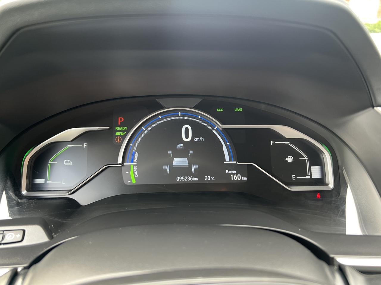 2018 Honda Clarity Touring Plug-In Hybrid - Photo #19