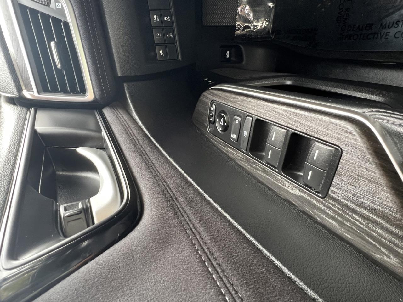 2018 Honda Clarity Touring Plug-In Hybrid - Photo #25