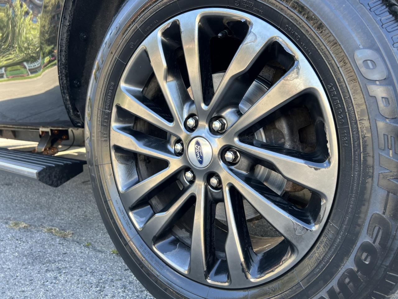 2019 Ford Expedition LIMITED MAX 4X4 Photo