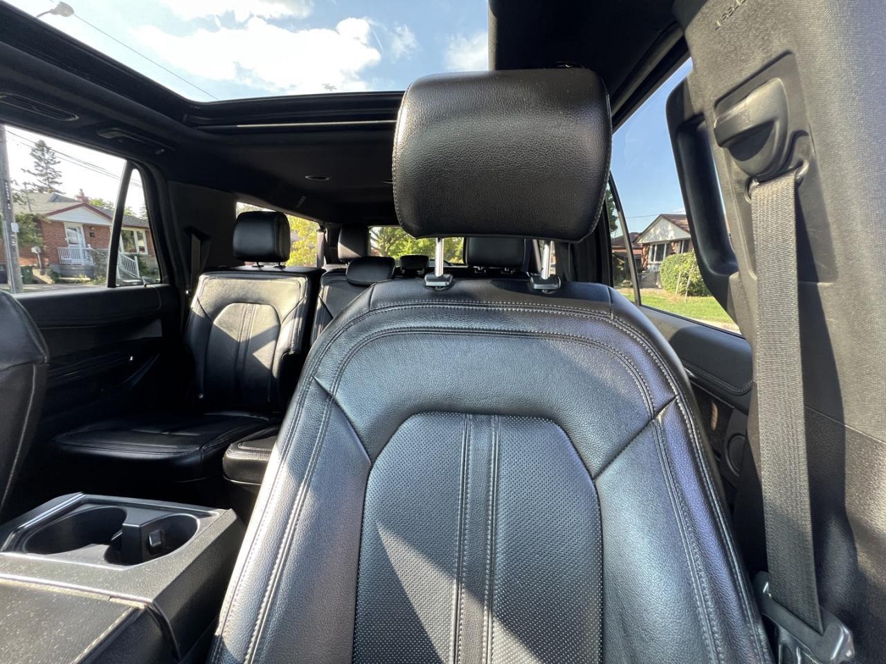 2019 Ford Expedition LIMITED MAX 4X4 Photo