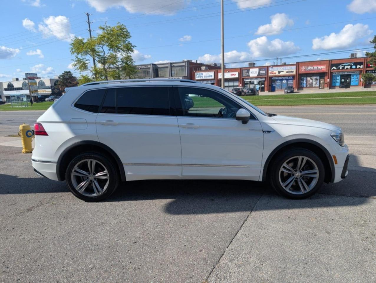 2019 Volkswagen Tiguan HIGHLINE R-LINE / CLEAN CARFAX/ VIRTUAL COCKPIT - Photo #7