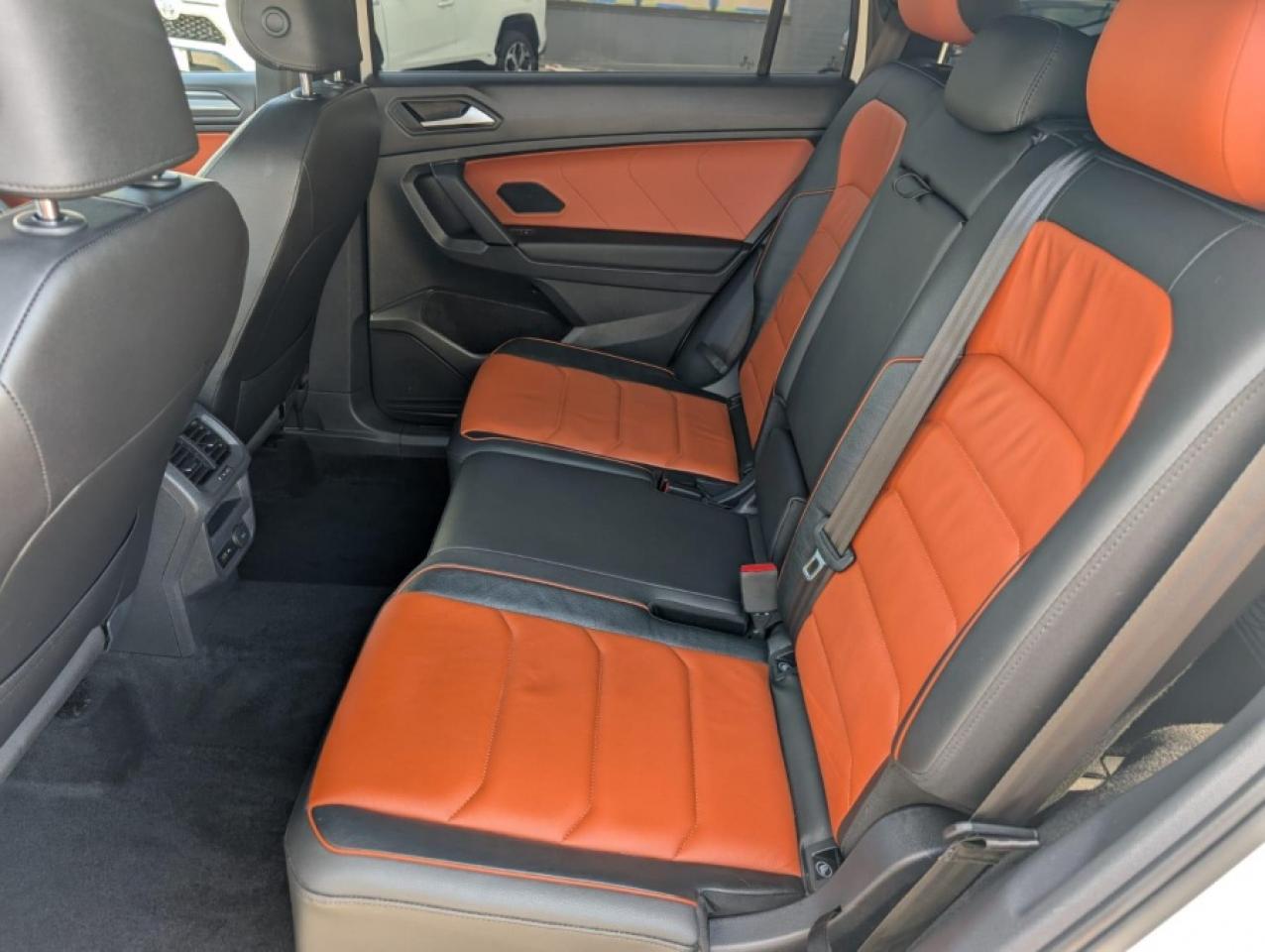 2019 Volkswagen Tiguan HIGHLINE R-LINE / CLEAN CARFAX/ VIRTUAL COCKPIT - Photo #12