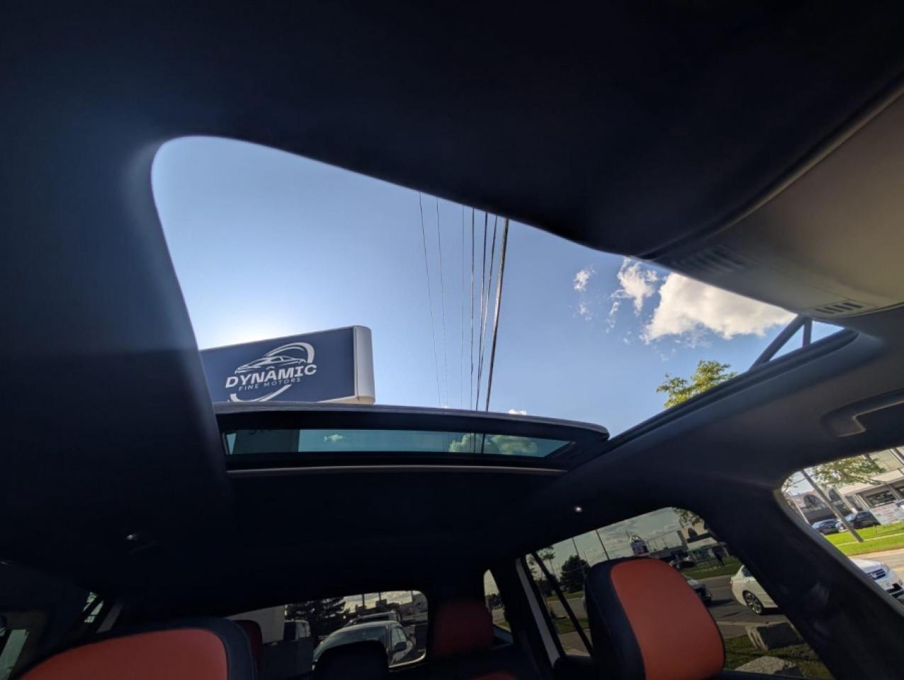 2019 Volkswagen Tiguan HIGHLINE R-LINE / CLEAN CARFAX/ VIRTUAL COCKPIT - Photo #17