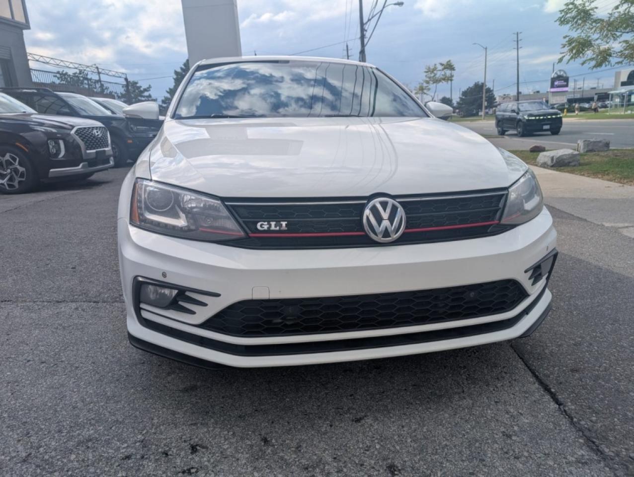 2017 Volkswagen Jetta GLI 2.0T GLI AUTOBAHN / NAVI / ROOF - Photo #2