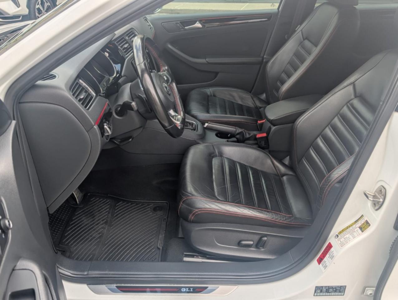 2017 Volkswagen Jetta GLI 2.0T GLI AUTOBAHN / NAVI / ROOF - Photo #9