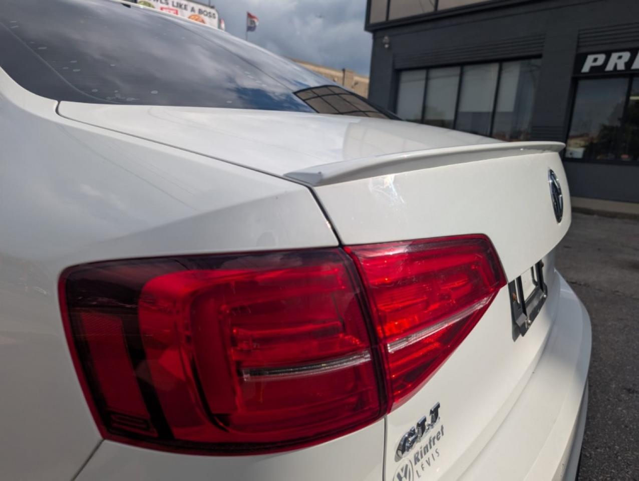 2017 Volkswagen Jetta GLI 2.0T GLI AUTOBAHN / NAVI / ROOF - Photo #25