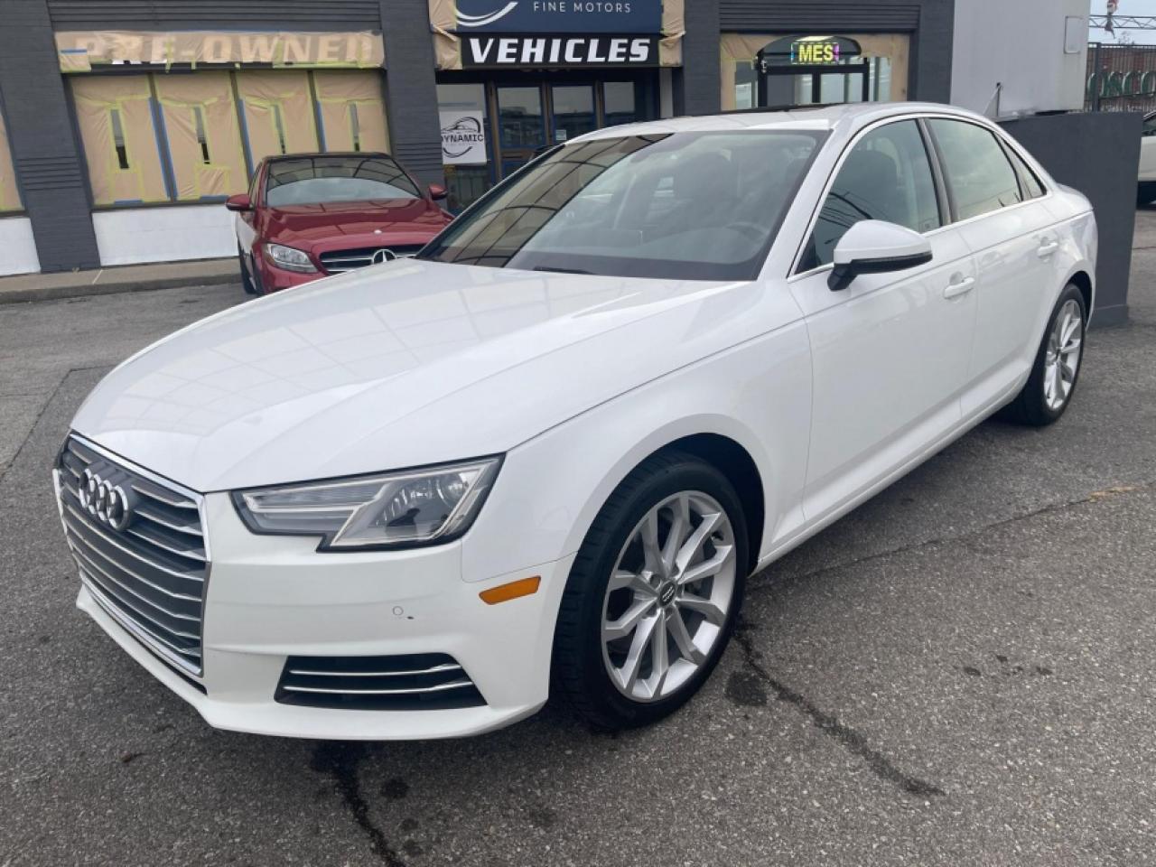 2017 Audi A4 2.0T QUATTRO PROGRESSIV / NAVI / ROOF - Photo #2